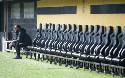 Miki Lladó, a la banqueta de l'Stadium Gal | Roger Benet